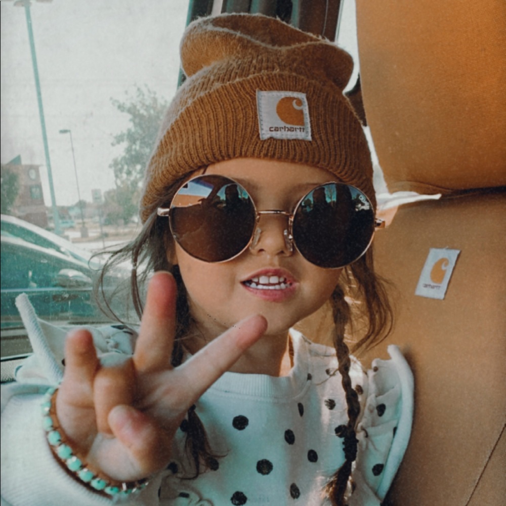 70s style round frame Quay Australia sunglasses